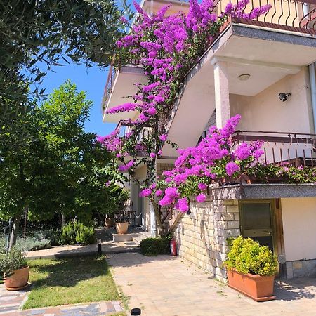 Apartments Lirio Umag Extérieur photo