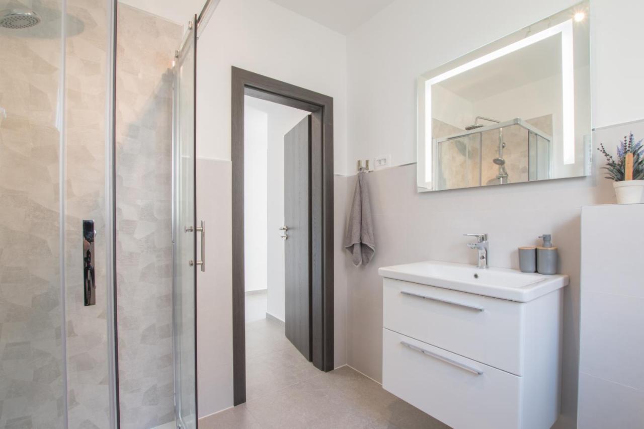 Apartments Lirio Umag Extérieur photo