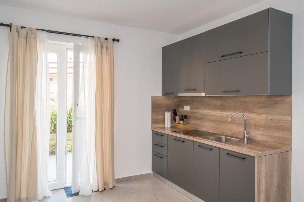 Apartments Lirio Umag Extérieur photo